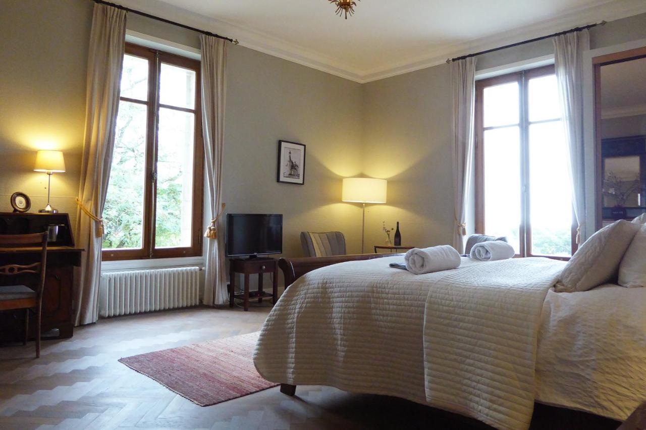Chateau Breduriere Moutiers-sur-le-Lay Extérieur photo